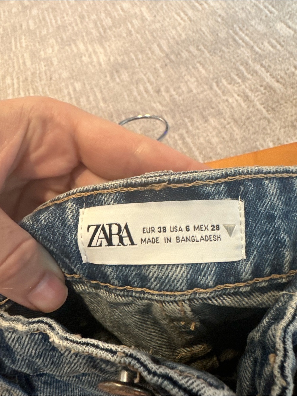 Zara Light Blue High-Rise Frayed Denim Shorts 100% Cotton Size 6 - Picture 9 of 10